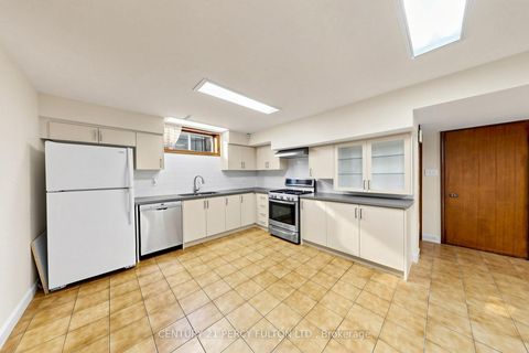 Photo 40 at 29 Ernest Avenue, Pleasant View, Toronto