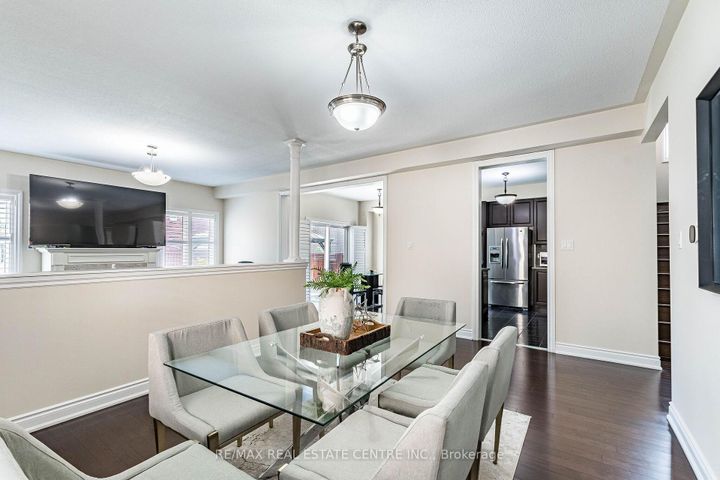 Photo 9 at 22 Red Ash Court, Northwood Park, Brampton
