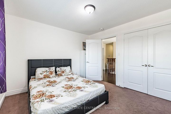Photo 20 at 22 Red Ash Court, Northwood Park, Brampton