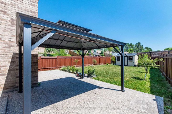 Photo 47 at 22 Red Ash Court, Northwood Park, Brampton