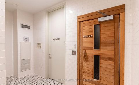Photo 21 at 902 - 20 Blue Jays Way, Waterfront Communities C1, Toronto