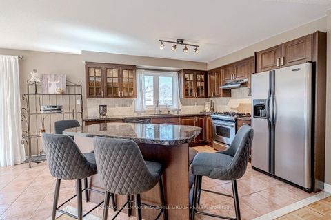 Photo 5 at 1 Valley View Court, Bayshore, Barrie