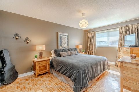 Photo 7 at 1 Valley View Court, Bayshore, Barrie