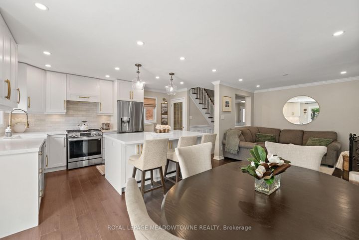 Photo 8 at 3453 Bertrand Road, Erin Mills, Mississauga