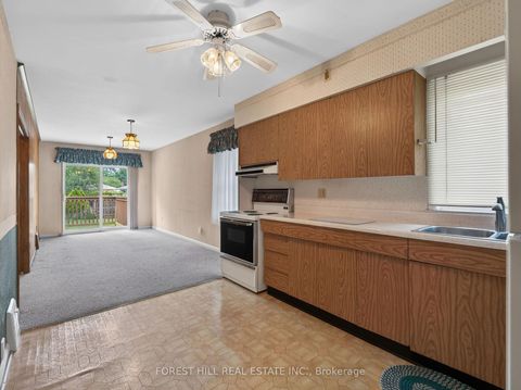 Photo 2 at 98 Marchington Circle, Maryvale, Toronto