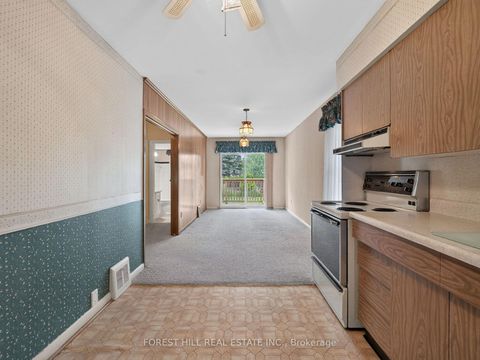 Photo 3 at 98 Marchington Circle, Maryvale, Toronto