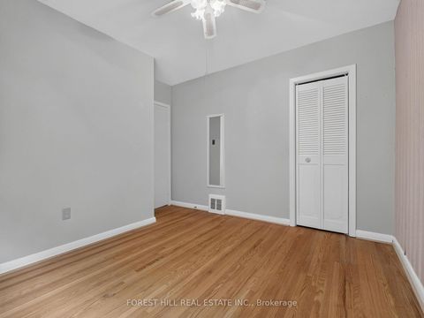 Photo 8 at 98 Marchington Circle, Maryvale, Toronto