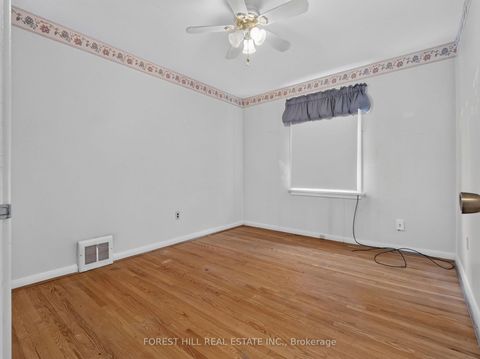 Photo 9 at 98 Marchington Circle, Maryvale, Toronto