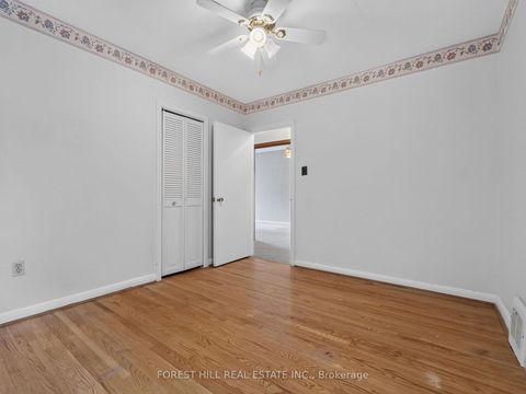 Photo 10 at 98 Marchington Circle, Maryvale, Toronto