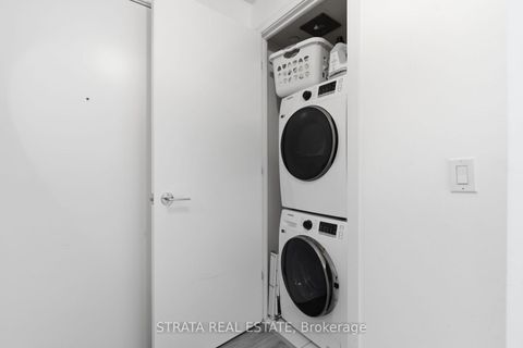 Photo 17 at 708 - 15 ELLERSLIE Avenue, Willowdale West, Toronto