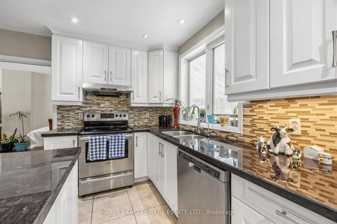 Photo 12 at 12 Longhope Place, Don Valley Village, Toronto