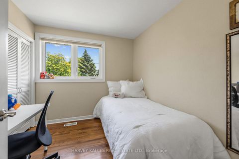 Photo 18 at 12 Longhope Place, Don Valley Village, Toronto