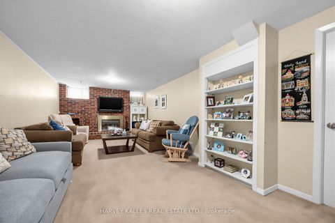 Photo 22 at 12 Longhope Place, Don Valley Village, Toronto