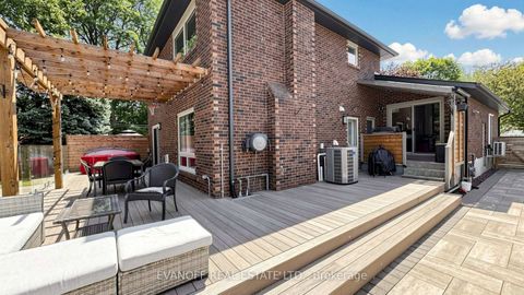 Photo 31 at 15 Muir Drive, Scarborough Village, Toronto