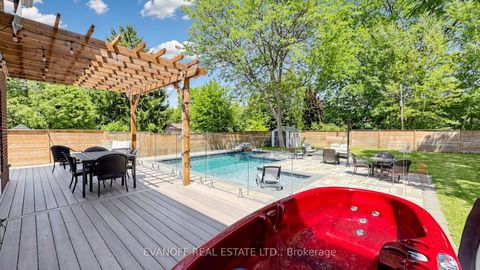 Photo 36 at 15 Muir Drive, Scarborough Village, Toronto