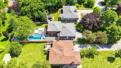 Photo 38 at 15 Muir Drive, Scarborough Village, Toronto