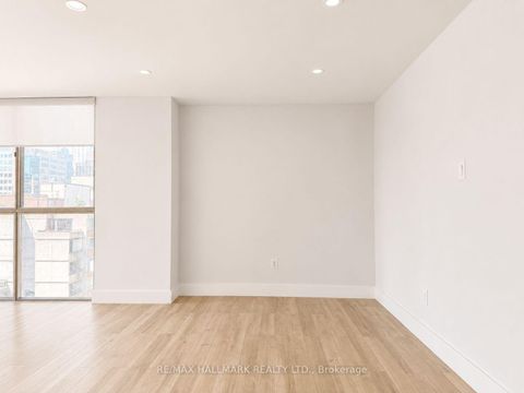 Photo 12 at 805 - 95 Lombard Street, Yonge Corridor, Toronto