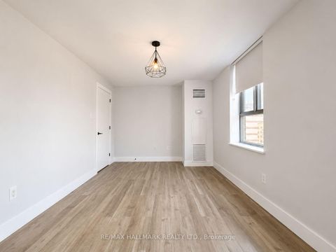 Photo 21 at 805 - 95 Lombard Street, Yonge Corridor, Toronto