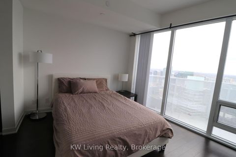 Photo 4 at 6703 - 88 Harbour Street E, Waterfront Communities C1, Toronto