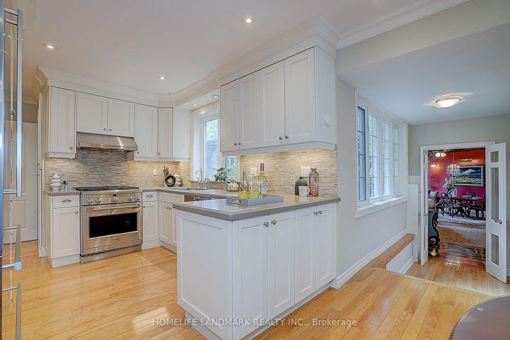 Photo 6 at 108 Empress Avenue, Willowdale East, Toronto