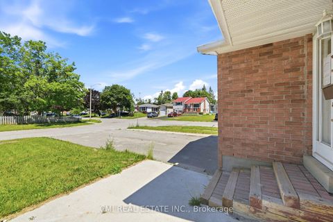 Photo 4 at 1 Mccuaig Court, Grove East, Barrie