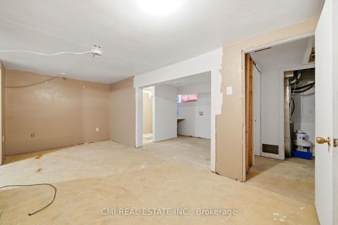 Photo 28 at 1 Mccuaig Court, Grove East, Barrie