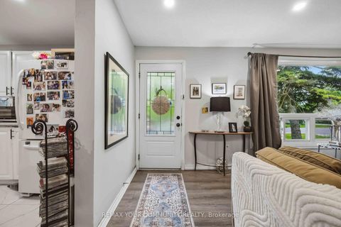 Photo 4 at 148 Bayview Avenue, Keswick South, Georgina