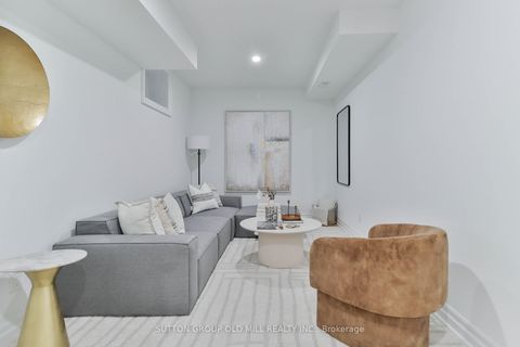 Photo 15 at 28 Eastmount Avenue, Danforth, Toronto