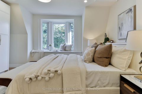 Photo 23 at 28 Eastmount Avenue, Danforth, Toronto