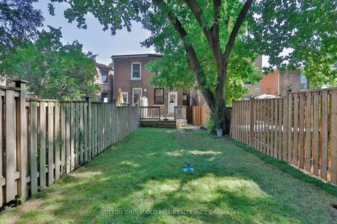 Photo 33 at 28 Eastmount Avenue, Danforth, Toronto