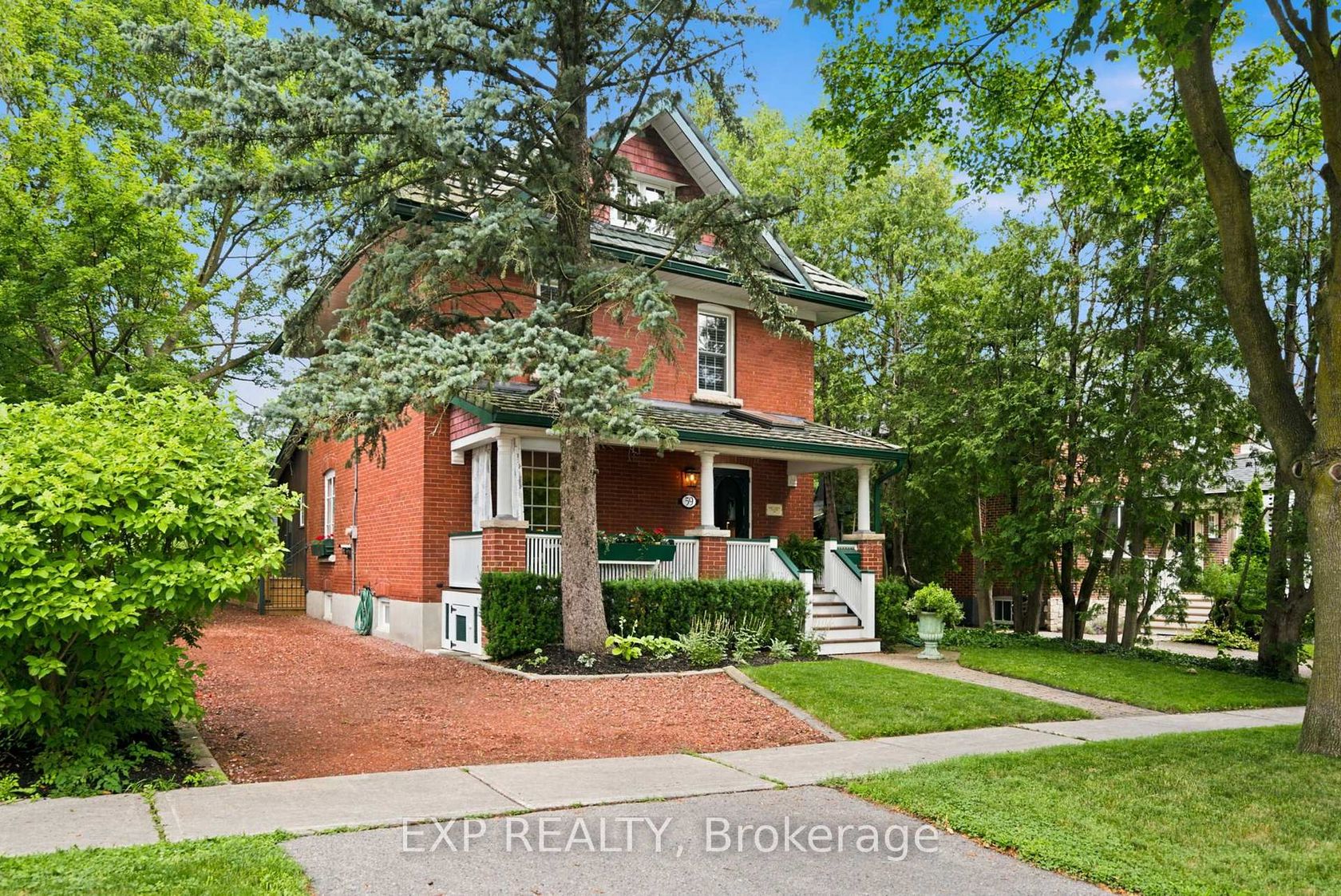 59 Roseview Avenue, Crosby, Richmond Hill photo 0