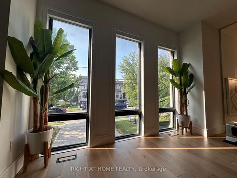 Photo 7 at 75 Dunblaine Avenue, Nortown, Toronto