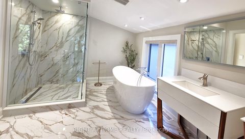 Photo 13 at 586 Broadway Avenue E, Leaside, Toronto