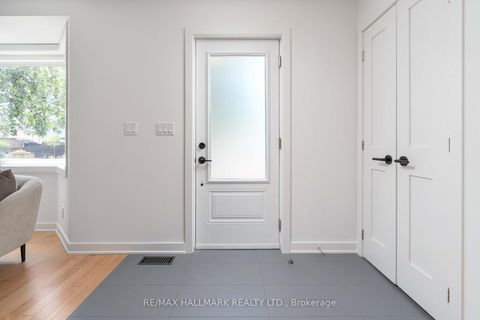 Photo 3 at 49 Binswood Avenue, East York, Toronto