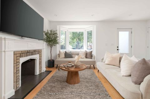 Photo 7 at 49 Binswood Avenue, East York, Toronto