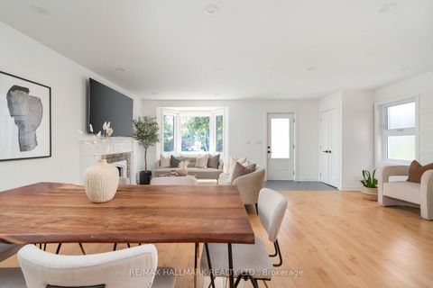 Photo 16 at 49 Binswood Avenue, East York, Toronto