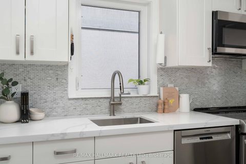 Photo 24 at 49 Binswood Avenue, East York, Toronto