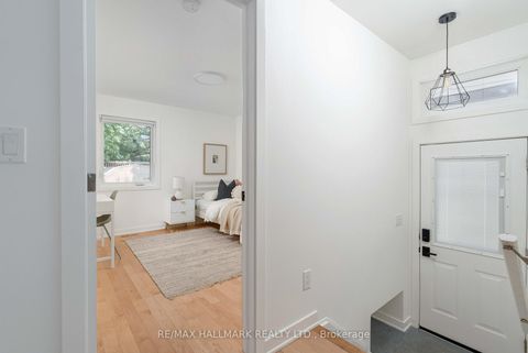 Photo 33 at 49 Binswood Avenue, East York, Toronto