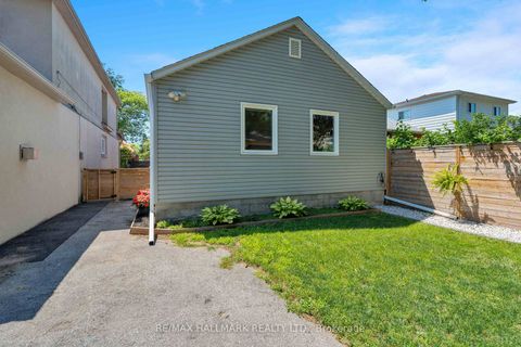 Photo 48 at 49 Binswood Avenue, East York, Toronto
