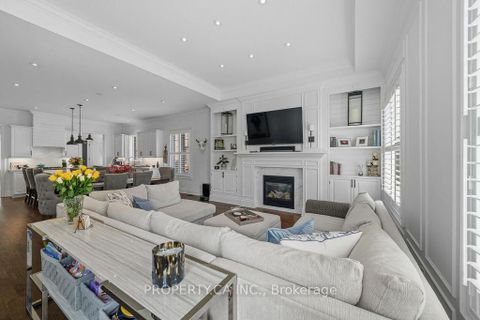 Photo 10 at 81 Parkheights Trail, Nobleton, King