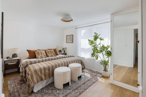 Photo 29 at 250 Springdale Boulevard, East York, Toronto