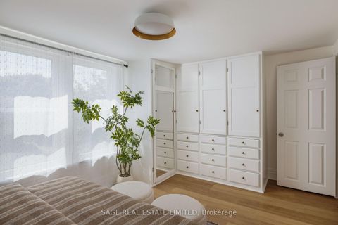 Photo 30 at 250 Springdale Boulevard, East York, Toronto