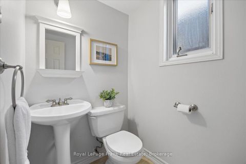 Photo 25 at 2 Rosswood Crescent, Bendale, Toronto