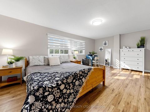 Photo 15 at 80 Song Meadoway, Hillcrest Village, Toronto