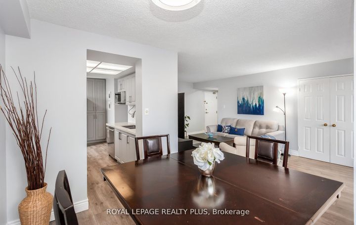 Photo 10 at 509 - 5 Lisa Street, Queen Street Corridor, Brampton