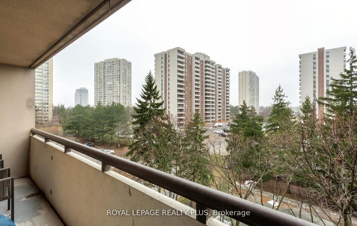 Photo 39 at 509 - 5 Lisa Street, Queen Street Corridor, Brampton