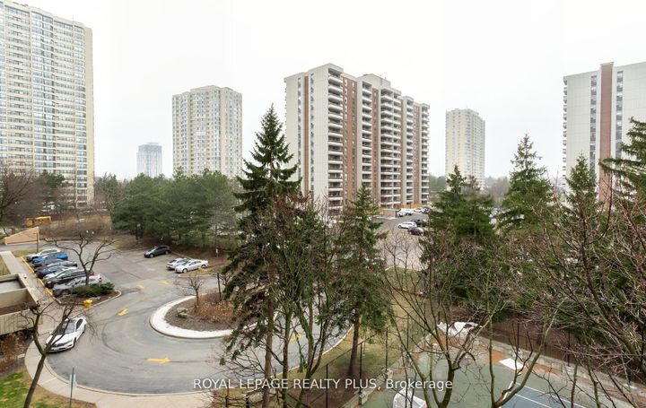 Photo 41 at 509 - 5 Lisa Street, Queen Street Corridor, Brampton