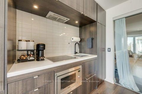 Photo 16 at 2018 - 155 Yorkville Avenue, Annex, Toronto