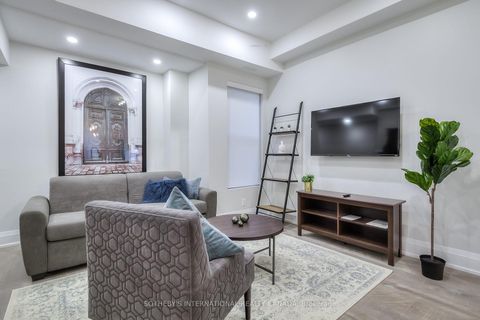 Photo 3 at 366 Ontario Street, Moss Park, Toronto