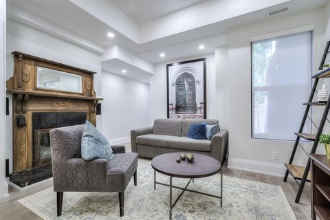 Photo 4 at 366 Ontario Street, Moss Park, Toronto